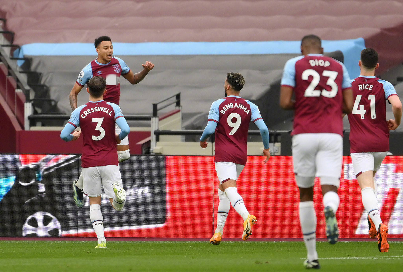 受困於財務 受困於財務